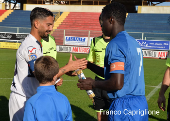 Scorpacciata rossoblu. Doppio Genchi, magia D’Agostino