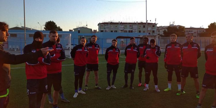 Taranto, ripresa con la visita dei tifosi “fuori sede”: la fotogallery