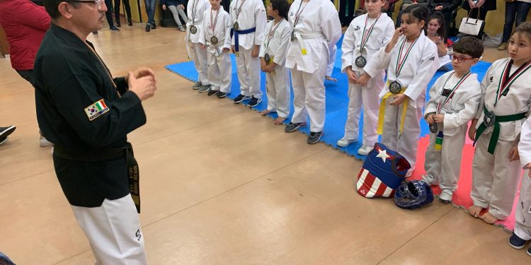 Il Maestro Isacco Simeone è Cintura Nera Settimo Dan di taekwondo