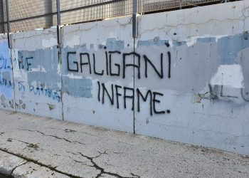 Taranto, scritte contro l’ex direttore generale Vittorio Galigani