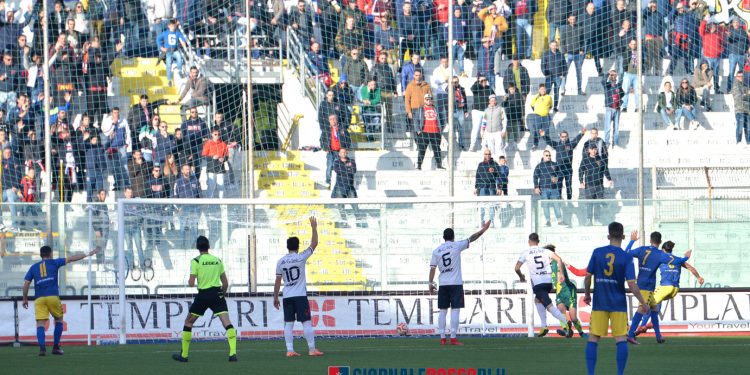 Taranto-Cerignola 2-2, la fotogallery