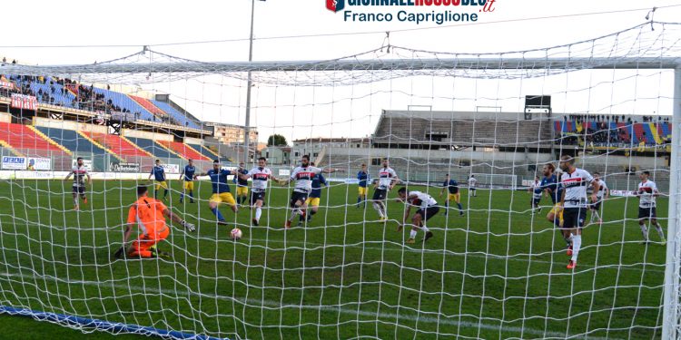 Taranto-Cerignola 2-2, la fotogallery