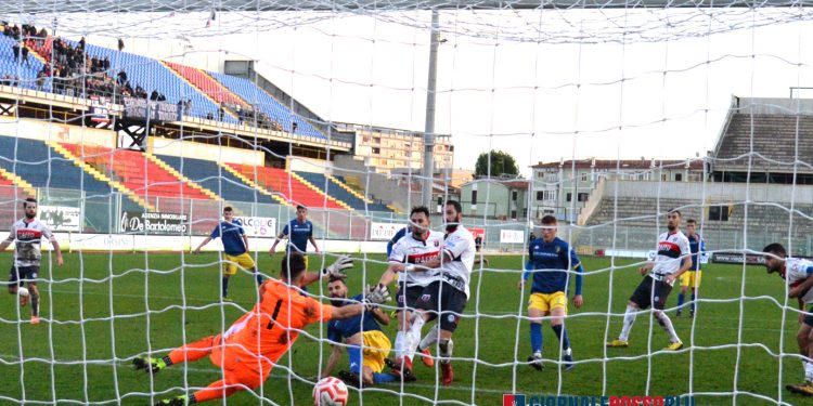 Taranto-Cerignola 2-2, la fotogallery