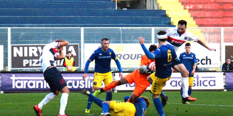 Taranto-Cerignola 2-2, la fotogallery