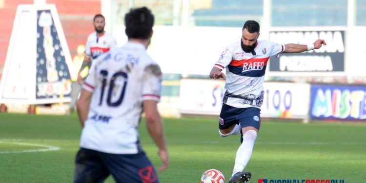 Taranto-Cerignola 2-2, la fotogallery