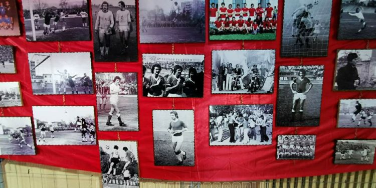 Taranto, quinta mostra di cimeli e maglie: la fotogallery