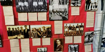 Taranto, quinta mostra di cimeli e maglie: la fotogallery