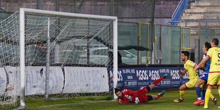Brindisi-Taranto 0-2, la fotogallery