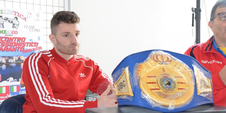 Il campione italiano Pesi Supergallo Luigi Merico torna sul ring