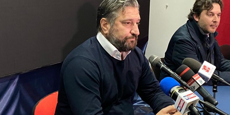 De Santis, “Non faccio un passo indietro, atto premeditato”