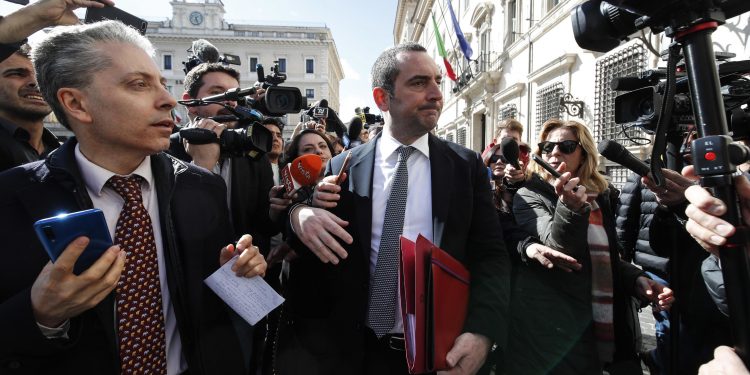 Coronavirus, ministro Spadafora: “Sto con Tommasi, fermate subito la Serie A”