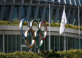 Olimpiadi, ufficiale l’accordo CIO-Shinzo Abe: Giochi rinviati al 2021