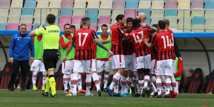 Serie D/H, il Foggia si rifà sotto. Cade il Cerignola
