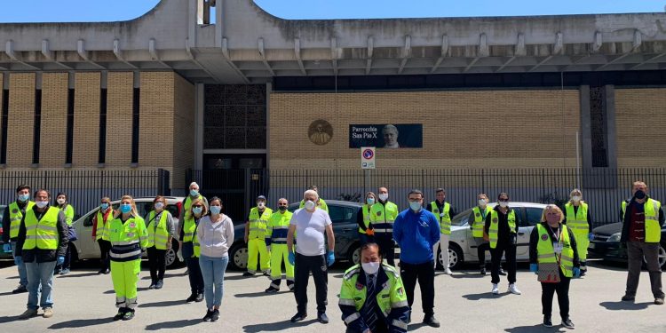 Consegnati 60 pasti completi alla mensa della chiesa San Pio X