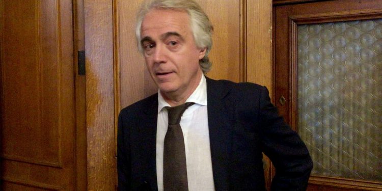 Grassani, “Società responsabili, può aiutare un passaporto covid”