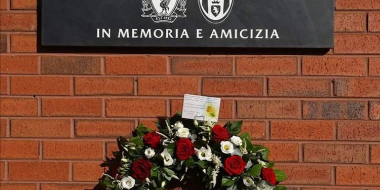 Calcio, in ricordo delle vittime dell’Heysel (LE FOTO)