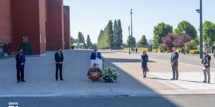 Calcio, in ricordo delle vittime dell’Heysel (LE FOTO)