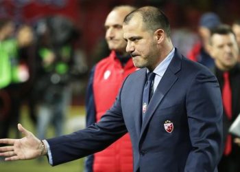 Serbia, il calcio riparte e la Stella Rossa di Stankovic si laurea campione