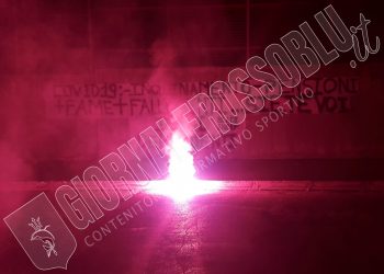Taranto, striscione eloquente del gruppo Black Sheep