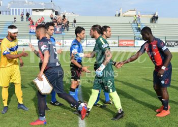 Taranto, Pizzaleo saluta i colori rossoblu