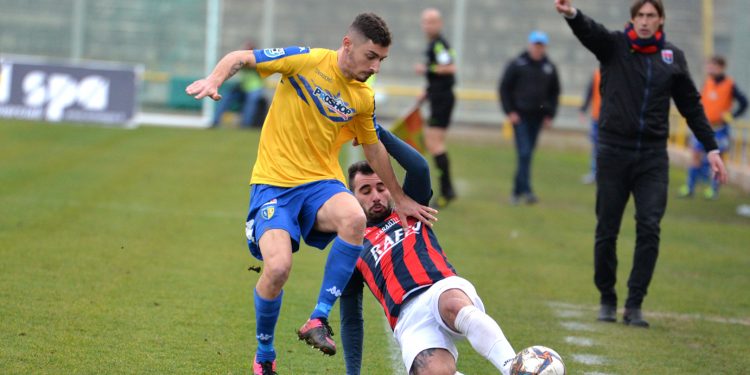 Ex Taranto, Cosimo Salatino firma con il Vastogirardi