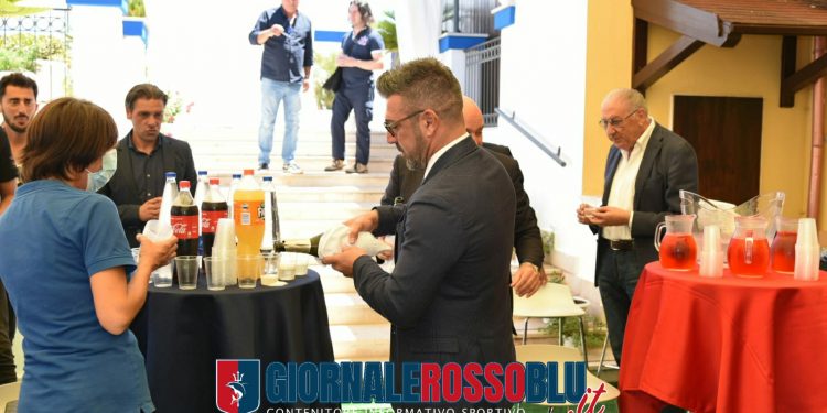 Taranto, conferenza stampa di presentazione per Montervino e Laterza (LA FOTOGALLERY)