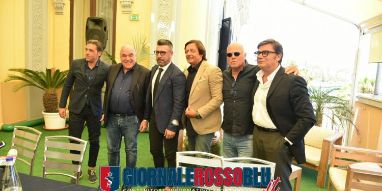 Taranto, conferenza stampa di presentazione per Montervino e Laterza (LA FOTOGALLERY)