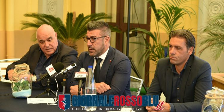 Taranto, conferenza stampa di presentazione per Montervino e Laterza (LA FOTOGALLERY)