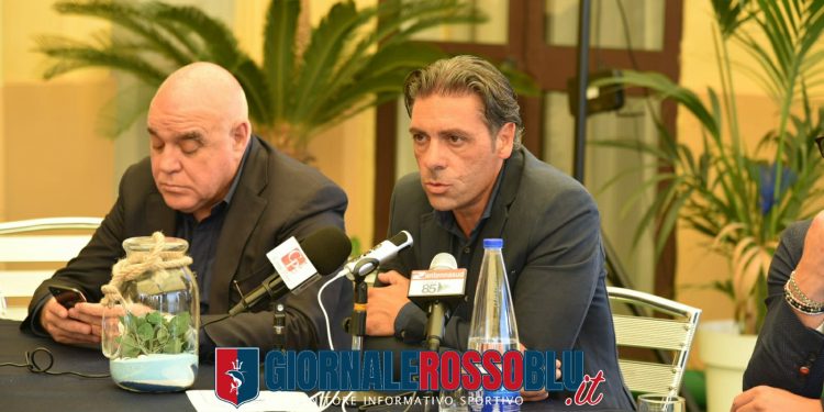 Taranto, conferenza stampa di presentazione per Montervino e Laterza (LA FOTOGALLERY)