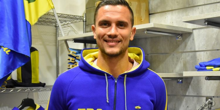 Gravina, rinnova Fabio Romeo