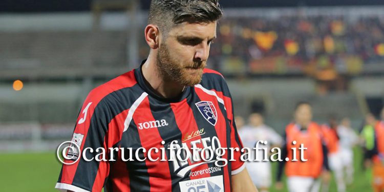Giugliano, ufficiale la firma dell’ex Taranto Stendardo