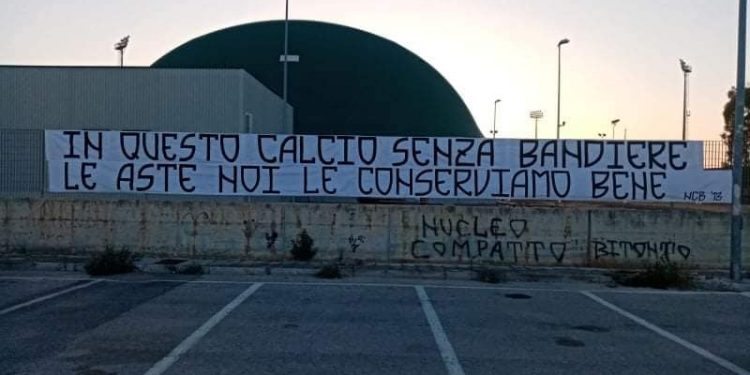 Bitonto, i tifosi si scagliano contro i calciatori coinvolti nella combine