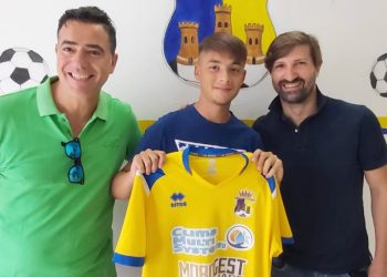 Ostuni, ufficiale la firma del baby talento Nicolas Devito