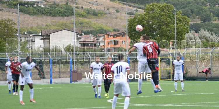 Picerno – Taranto 0-0, la cronaca: Guaita complica la vita ai rossoblu
