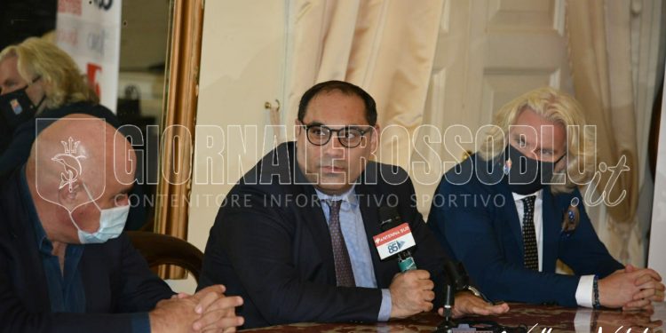 Taranto, presentazione media partner e sponsor (la fotogallery)