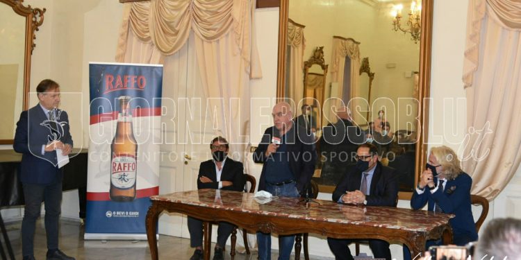 Taranto, presentazione media partner e sponsor (la fotogallery)