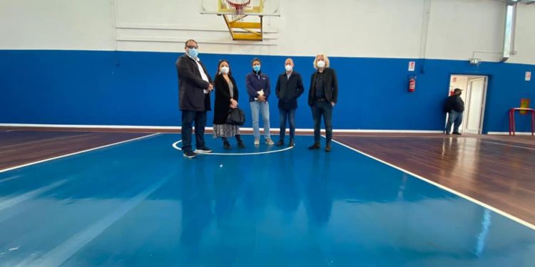 Melucci: «Oggi restituiamo un pezzo di storia della città, superiamo la pandemia e potremo goderci tanti nuovi momenti di festa sportiva nel PalaRicciardi»