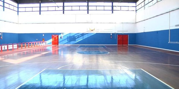 Melucci: «Oggi restituiamo un pezzo di storia della città, superiamo la pandemia e potremo goderci tanti nuovi momenti di festa sportiva nel PalaRicciardi»