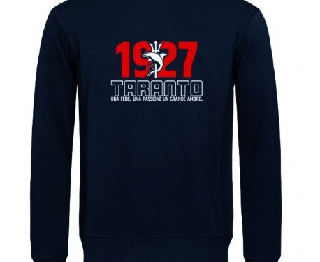Taranto, tutto il nuovo abbigliamento sportivo e il mechandising