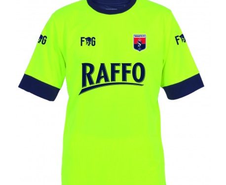 Taranto, tutto il nuovo abbigliamento sportivo e il mechandising