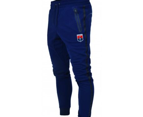 Taranto, tutto il nuovo abbigliamento sportivo e il mechandising