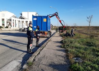 Pista abusiva di motocross al quartiere Salinella, l’intervento della Polizia Locale
