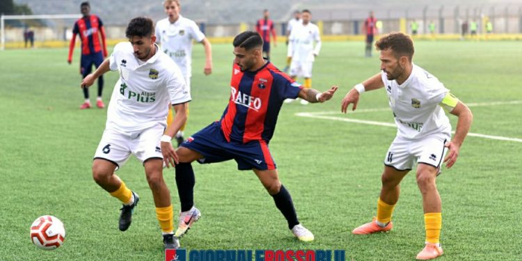 Gravina-Taranto 1-1, la cronaca: ancora una beffa nei minuti di recupero