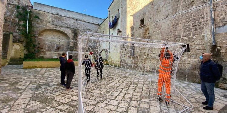 L’amministrazione Melucci restituisce piazzetta Santi Medici ai bambini di Città Vecchia