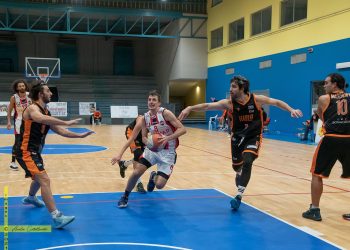 Monopoli-Taranto 71-73: ottovolante Cus Jonico!
