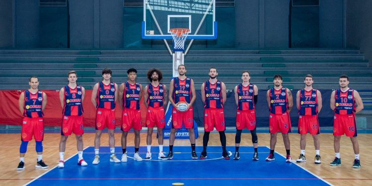 Cus Jonico Taranto vestito a nuovo per la sfida alla Viola