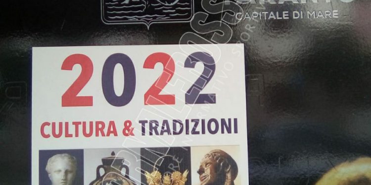 Taranto tappezzata di manifesti “Mai con Bari”