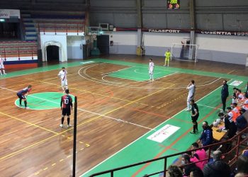 Bernalda Futsal, vittoria contro il Pirossogeno Città di Cosenza
