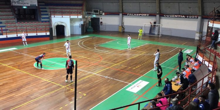 Bernalda Futsal, vittoria contro il Pirossogeno Città di Cosenza