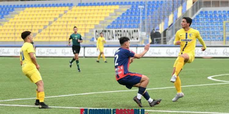 Cerignola-Taranto 0-0, la cronaca: pareggio senza emozioni